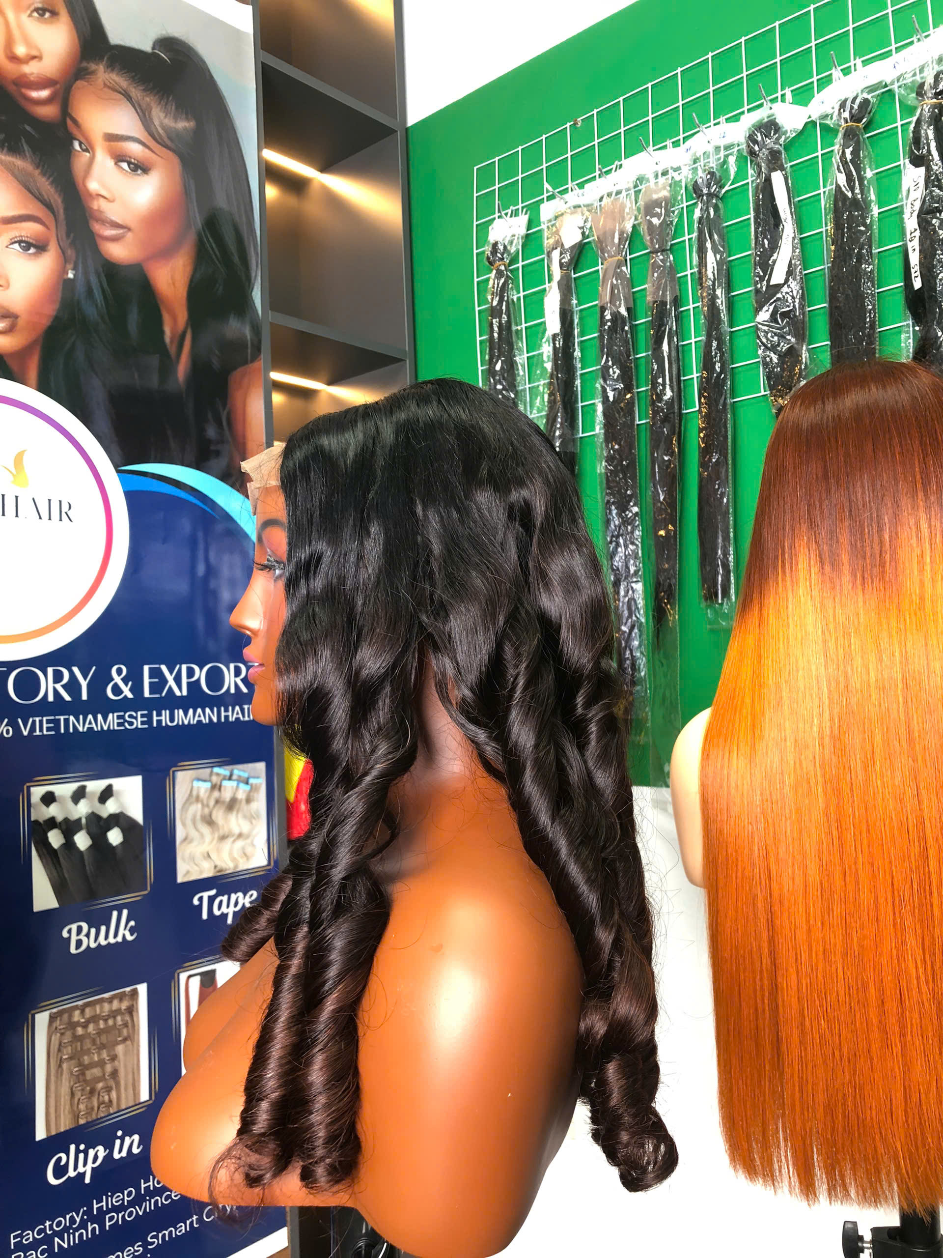 Điền: Loose Wave Wig 24 inch Ombre Dark Brown – Human Hair Wig from Vietnam