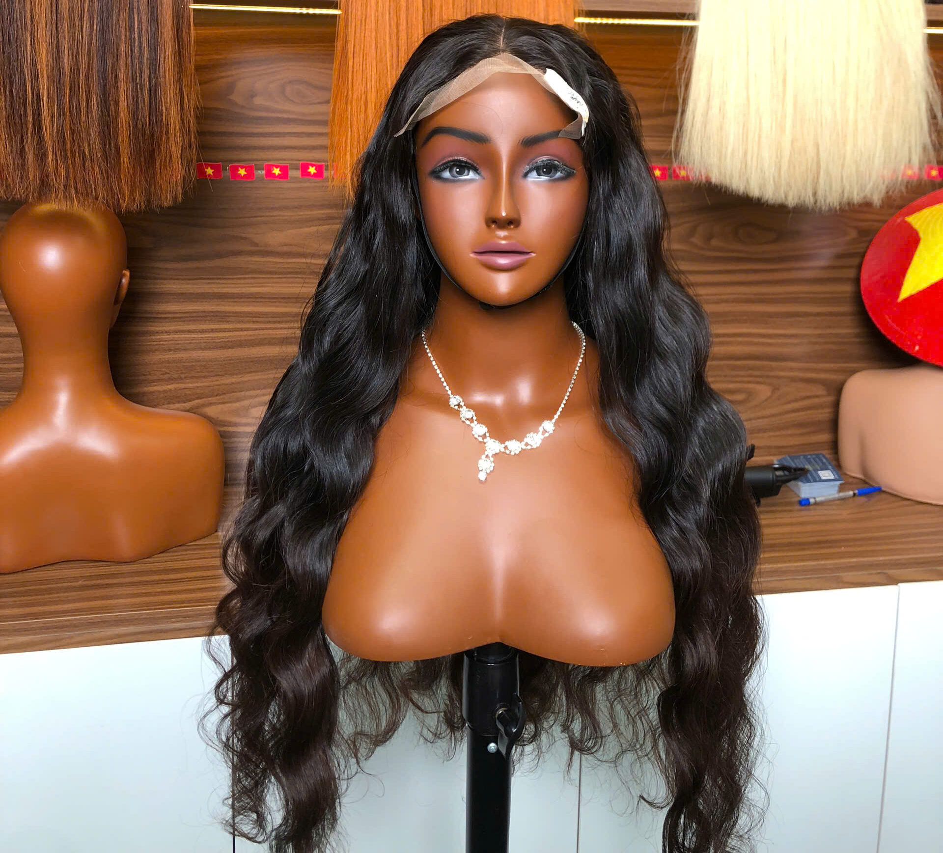 Ombre Dark Brown Color Wavy Wig – 100% Raw Vietnames Hair From Sun Hair